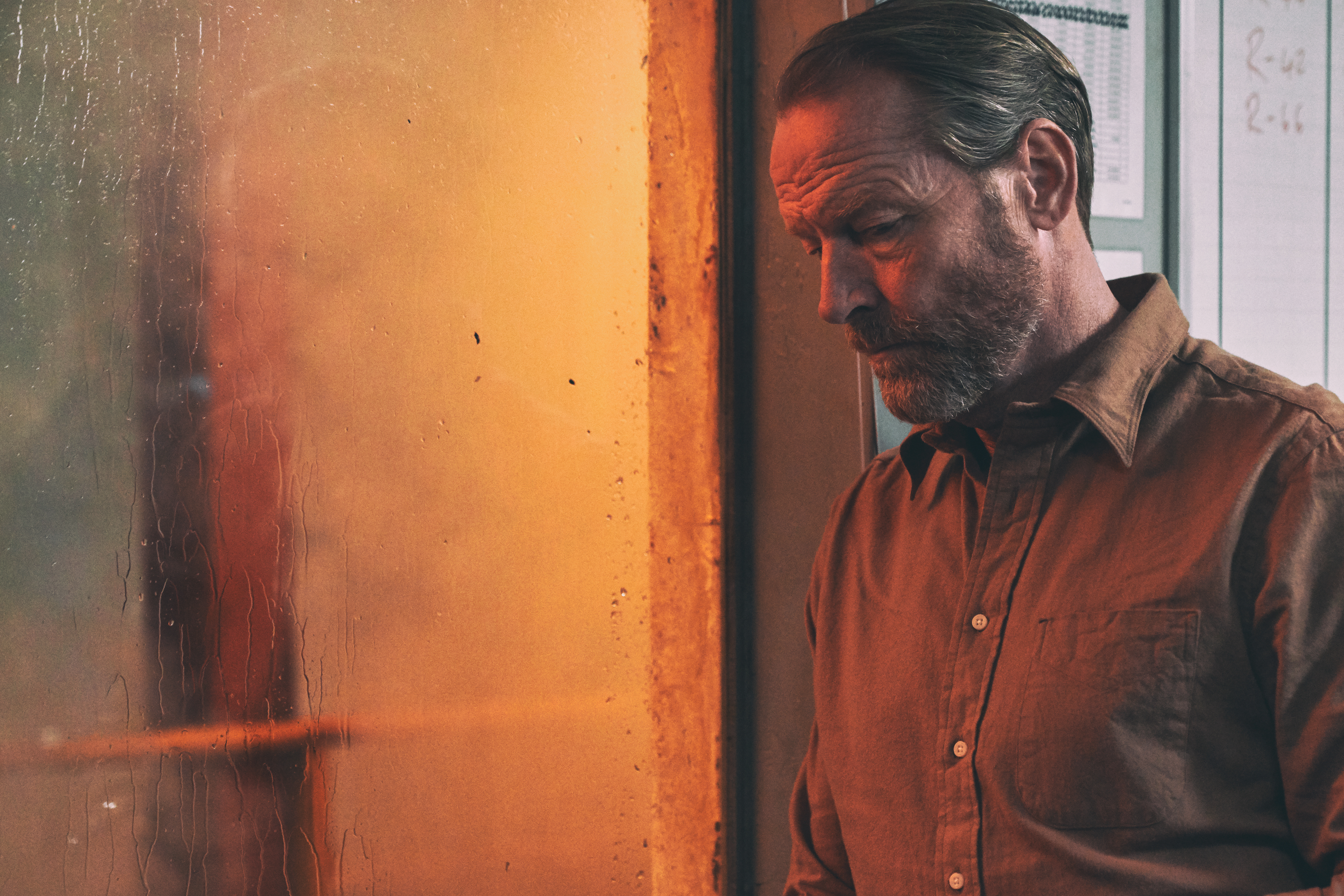 Iain Glen As Magnus Macmillan